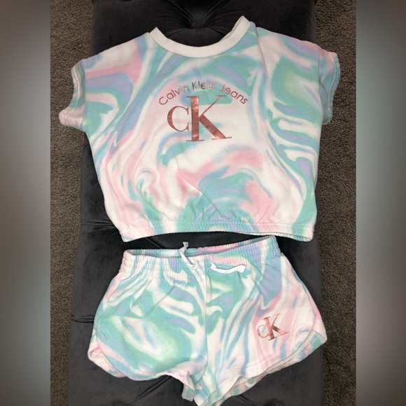 BUNDLES DEAL MIXED OUTFITS - Picture 5 of 5